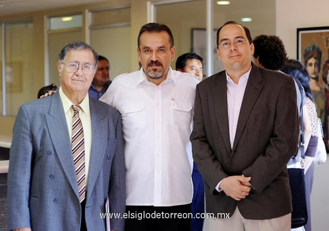 ELISA DE BAQUEIRO  y Fernando Gaxiola.