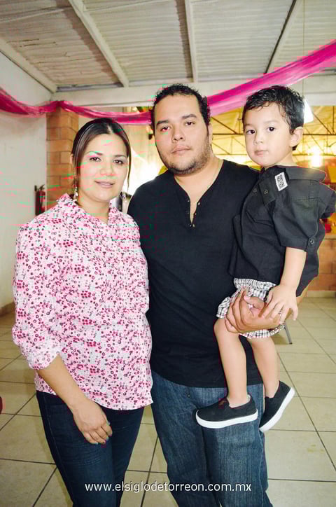 Guillermina, Yerab y Joab de la Rosa.