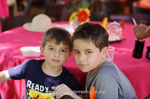 PATRICIO  y César.
