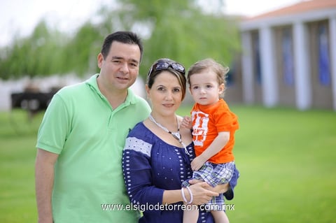 ROSY,  Laura y Andrés.