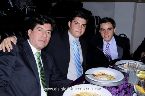 Alfredo, Jonathan y Carlos Rodríguez.