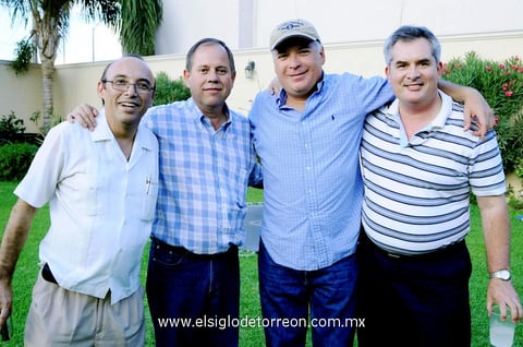 RENé , Roberto, Johnny y Ricardo.