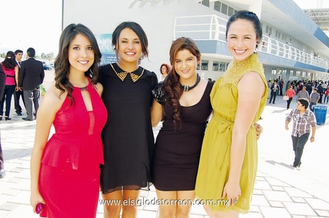 Andrea, Deborah, Andrea y Pamela.