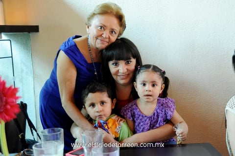Blanca Rosa Rodríguez, Marylin Carrillo, Patricio Ramos y Valentino Ramos.