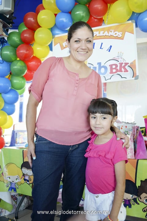 JACQUELINE  y Sofía.