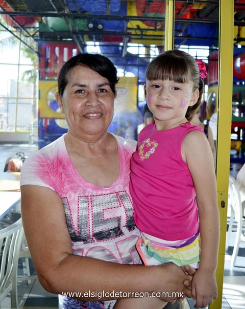 ANDRéS,  Matías y Janeth Montes.