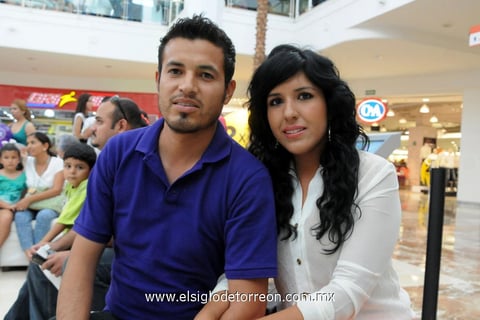 GUILLERMO MONTAñEZ  y Janeth Altamira.