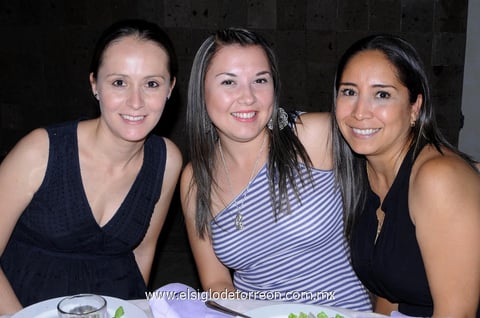 MóNICA LUNA,  Mónica Galván y Emilia Yáñez.