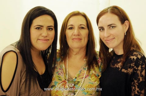 MONSERRAT,   Blanca Lilia y Lilia Lucila.