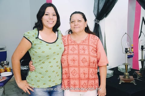 Miros y Carmen.