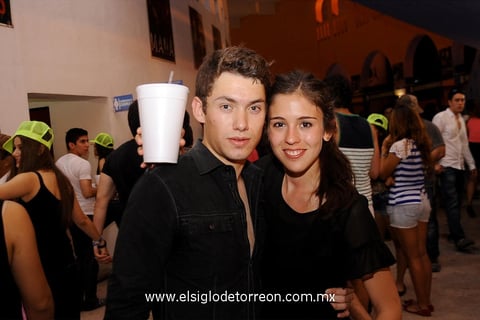 ROGELIO  y Ana Paula.