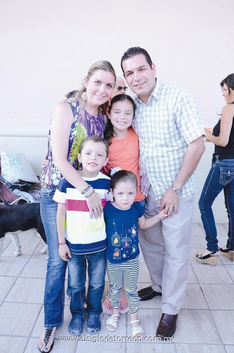 TUTY,  Pily, Susy y Marifer.