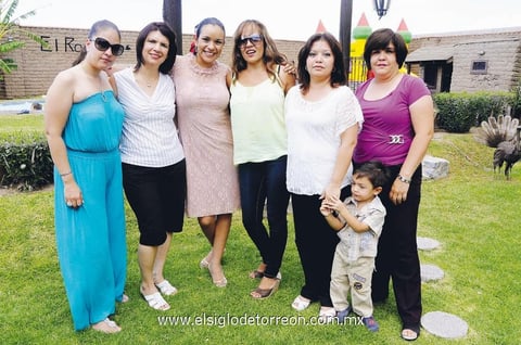 Mara, Martha, Cecy, Pina y Érika.