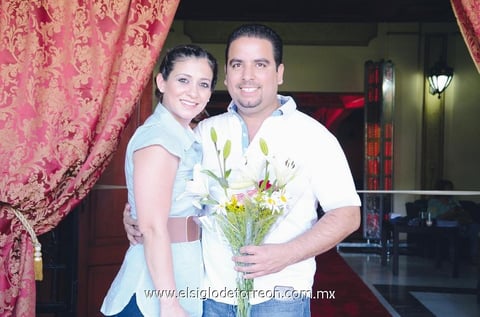 ANA  Laura y Juan Carlos.