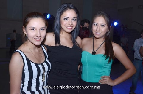 FERNANDA,  Lupita y Abigaíl.