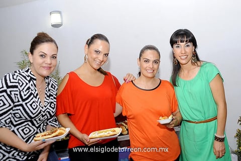 CRISTINA,  Mónica, Julieta y Gloria.