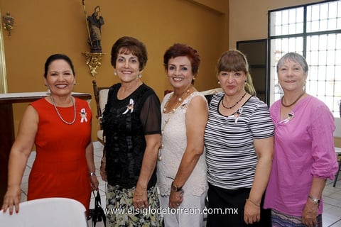 ROSA ELIA,  Amparo, Argelia, Susy y Blanca.