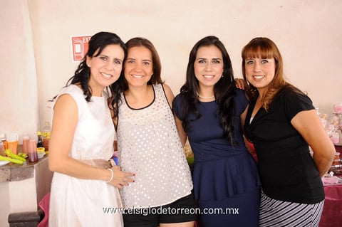 ELISA,  Fernando, Lily y Karina.