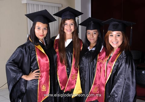 MARYFER LUNA,  Gemma González, Ninfa Lleverina y Viviana Jiménez.