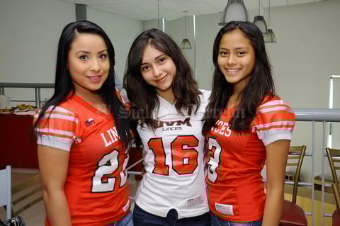 10072013 FRIDA,  Denisse e Iveth.