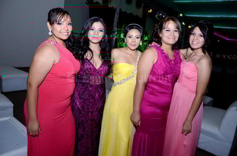 Perla, Lucero, Pamela, Paty e Izareth.