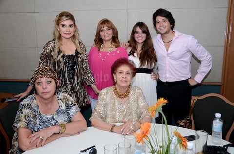 Fabiola, Sandra, Sandra, Tony, Gaby y Nena.