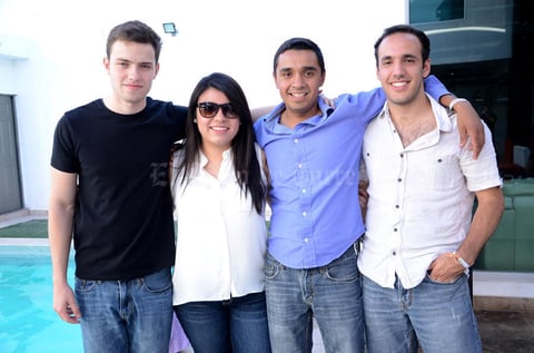 Alejandro,  Katy, Wama y Co.