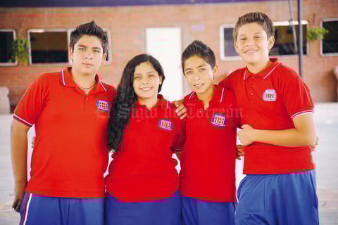 Carlos, Allison, Andrés y Fernando.