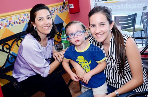 Yolanda, Diego y Yola.