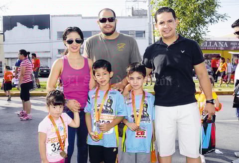 Familias: Contreras y Ortiz Contreras.