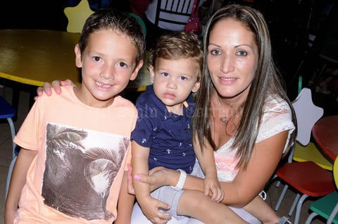 Leonardo,  Andrés y Yéssica.