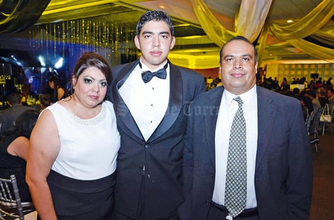 Patricia, Alberto y Alberto.