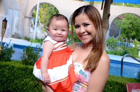 Any  y Ana Claudia.