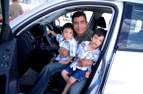 Leo,  Othón y Mao.