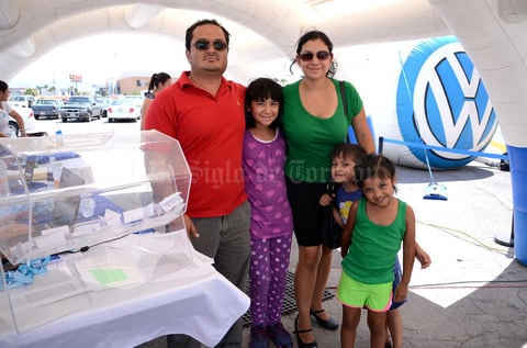 Salomón,  Vanessa, Alejandra, Salomón y Vanessa.