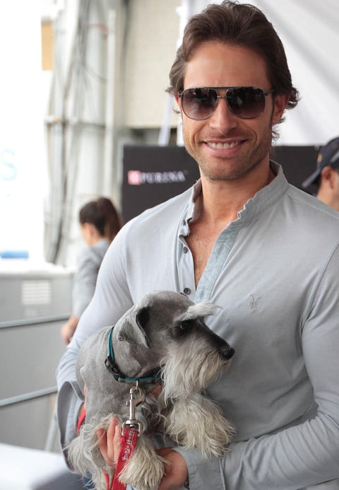 'La verdad estoy a favor de la adopción y de que las familias les den cariño y que les celebren su día es algo muy bueno porque ellos a diario nos hacen fiestas', dijo el actor Sebastián Rulli en entrevista.