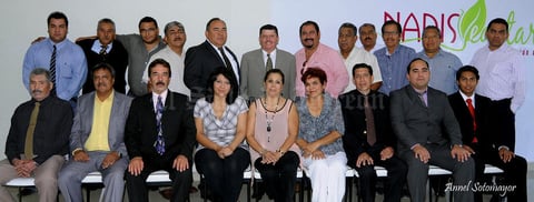 21072013 LA FOTO DEL RECUERDO.  Integrantes de la Federación Estatal de Abogados y Abogados Revolucionarios.