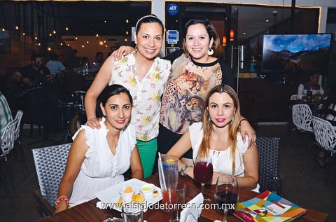 21072013 AMY,  Inglaterra, Layla y Lupita.