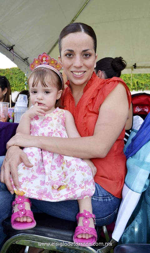 Ana  y Mariángel.