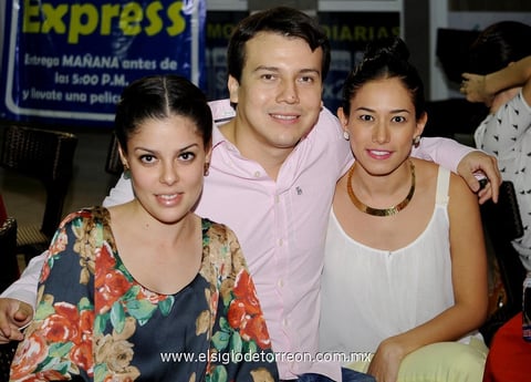 23072013 ADOLFO  y Victoria.