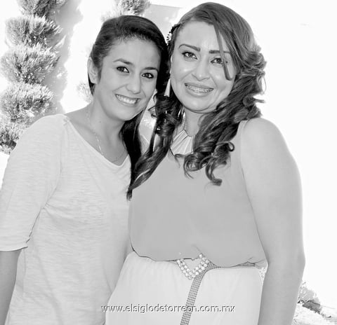 24072013 PRENUPCIAL.  Maribel Rosas y Laura Madrid.