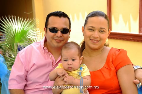 Gabriela Escudero, Alfonso Escudero y María Elena Rendón de Escudero.