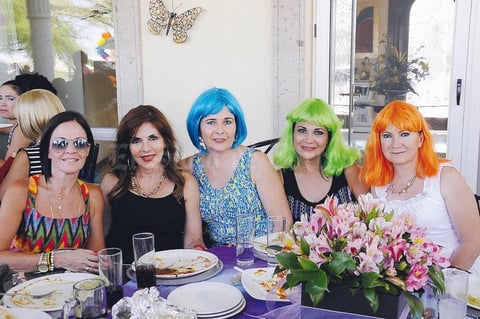 Analú, Elsa, Lety, Diana y Yoya.