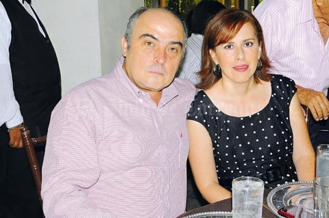 Jesús y Lourdes.