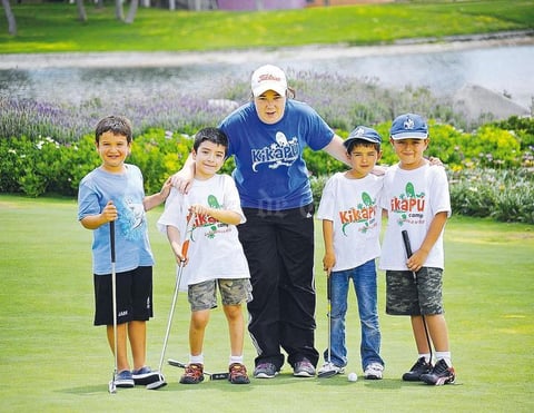 José Alberto, Alejandro, Regina, Luis e Iván.