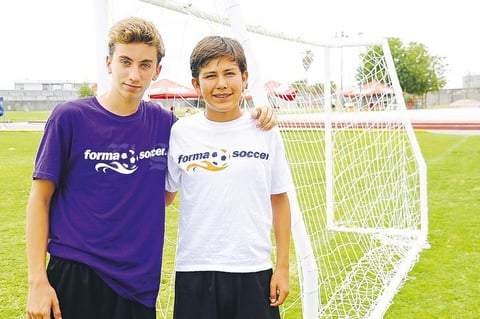 Steven y Luis Mario.