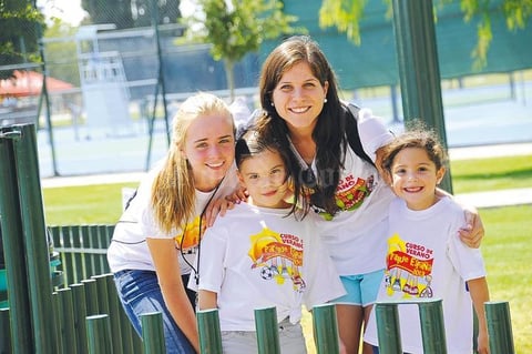 Susy, Frida, Marian y Sofía.