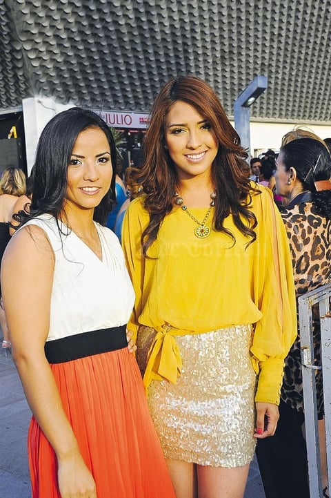 Laura y Fernanda.