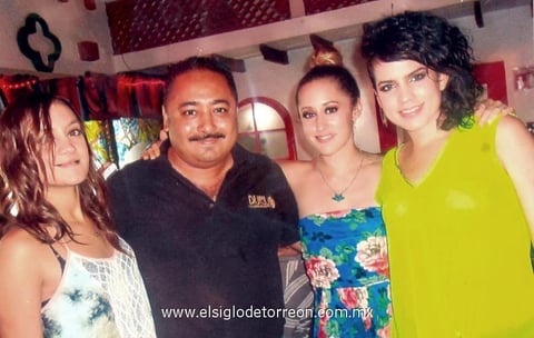 Cecy  Leos, Aquiles Pámanes, María Bernal y Renee Suárez.
