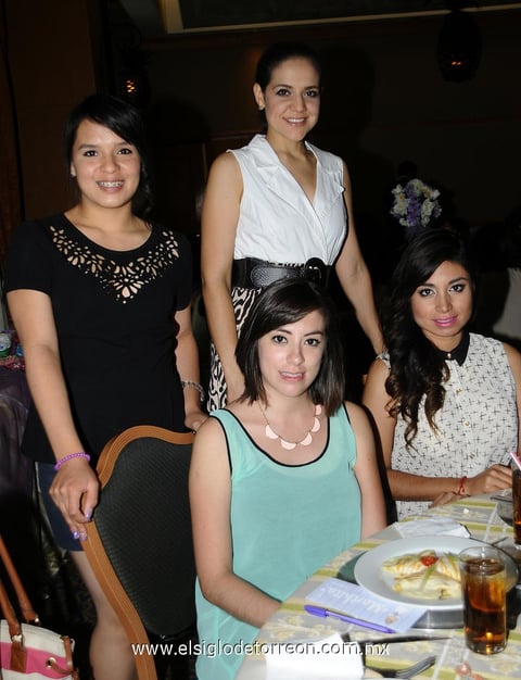 Karla,  Candy, Rosario y Sayra.